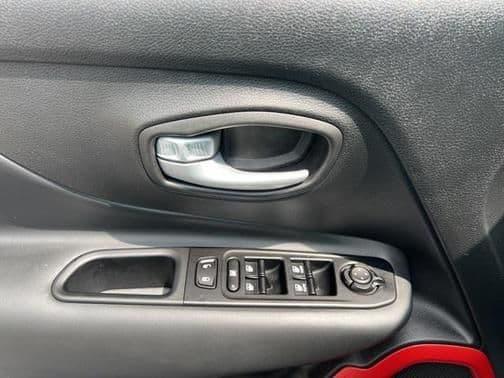 2023 jeep renegade trailhawk in jacksonville, north carolina