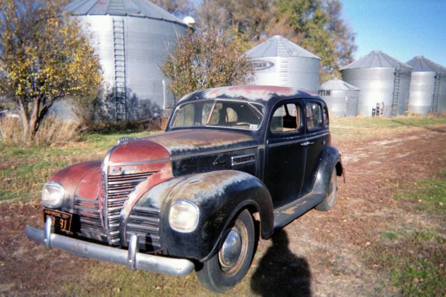 1939 plymouth 4 door p-8 deluxe