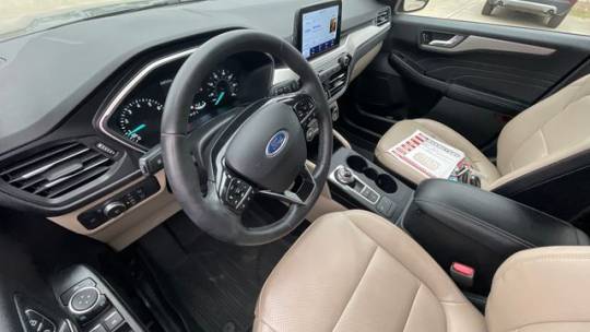 2021 ford escape sel