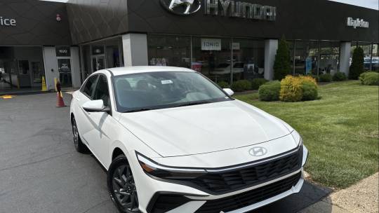 2024 Hyundai Elantra