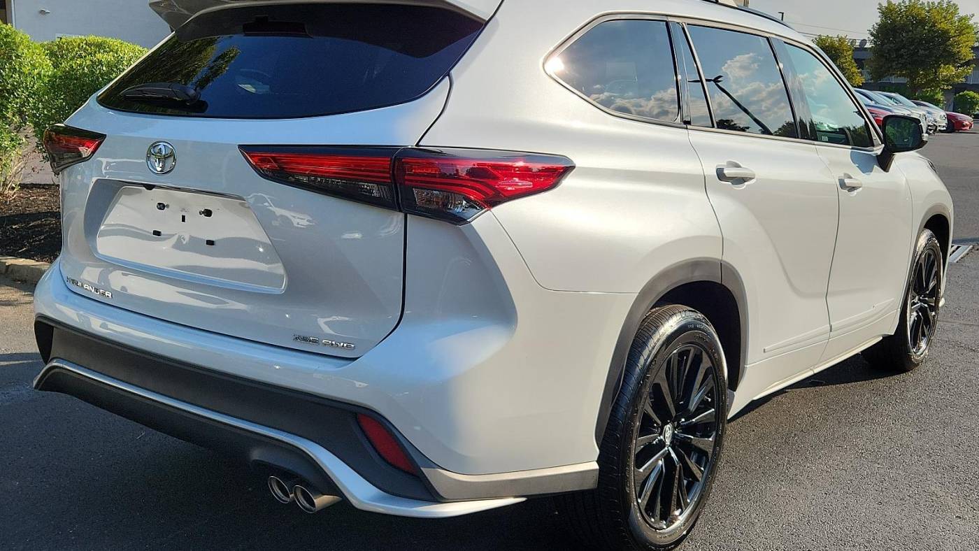 2023 toyota highlander xse
