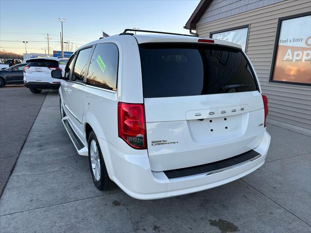 2012 dodge grand caravan crew