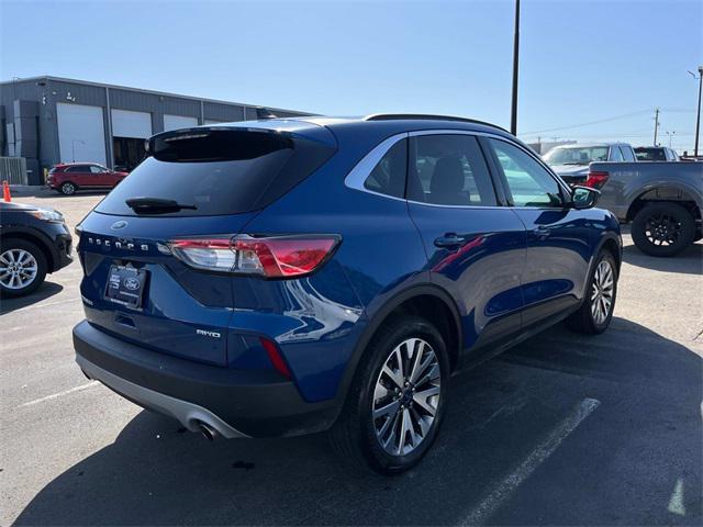 2022 ford escape titanium