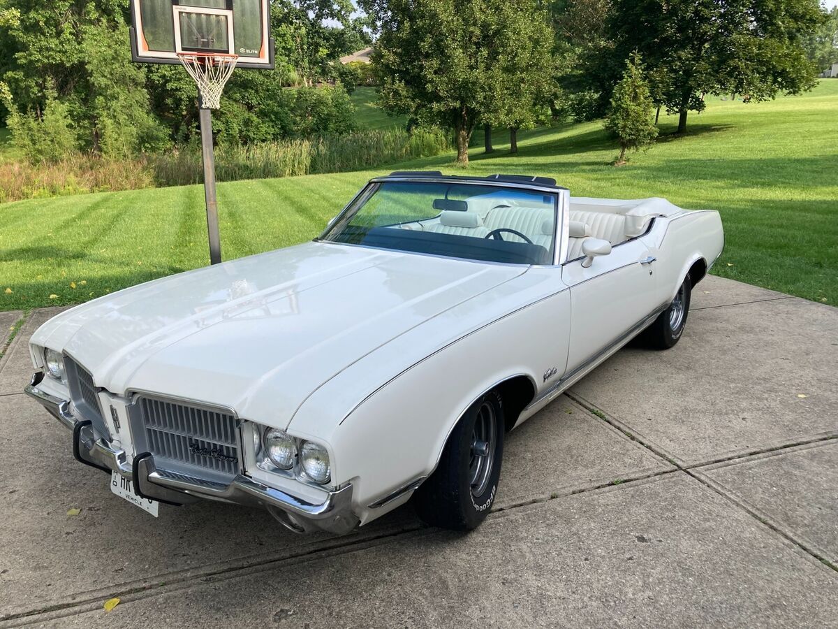 runs great, looks great, no rust, rocket 350/4-barrel, auto - make an offer