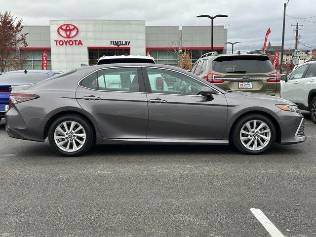 2023 toyota camry le