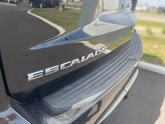 2023 cadillac escalade premium luxury