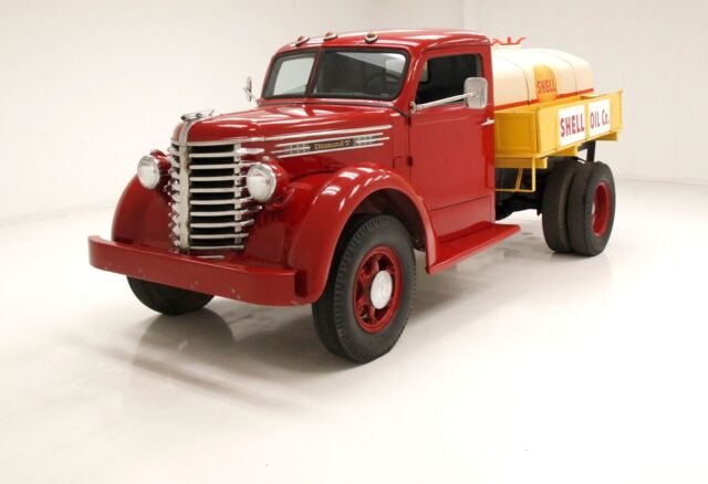 cadillac of trucks/236ci flathead 6/shell livery/3 compartment tanker