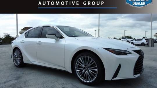 2022 Lexus IS