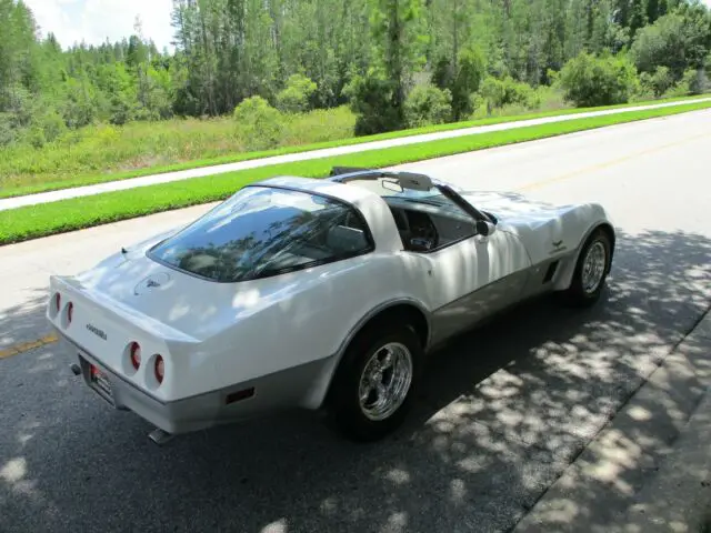 1982 corvette gorgeous outstanding corvette ! cold a/c always garaged