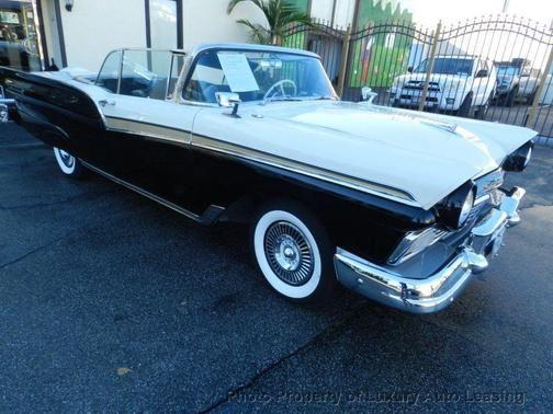 1957 ford fairlane