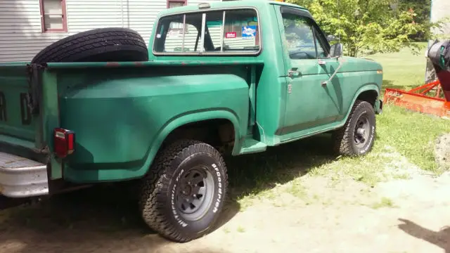 1984 ford f-100 stepside /with myers plow
