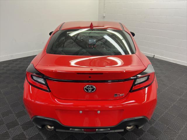 2024 toyota gr86 base