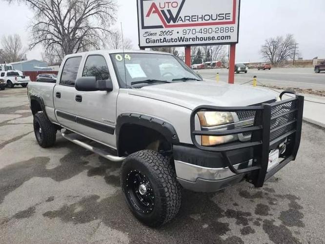 2004 chevrolet silverado 2500 hd crew cab pickup 4d 8 ft in fort collins, colorado