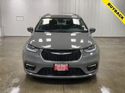2021 chrysler pacifica hybrid touring in fulton, iowa