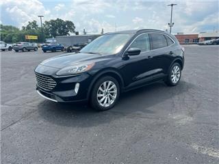 2021 Ford Escape titanium