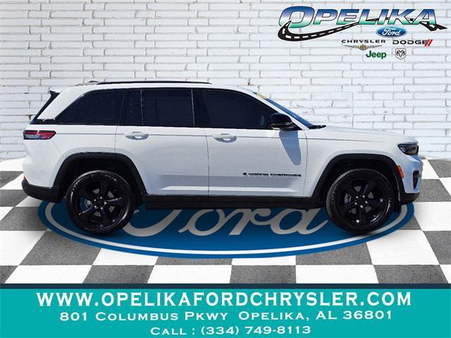 2023 jeep grand cherokee altitude