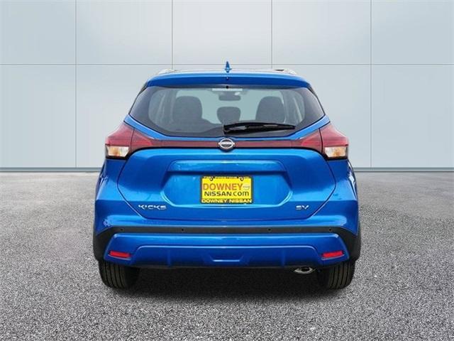2024 nissan kicks sv