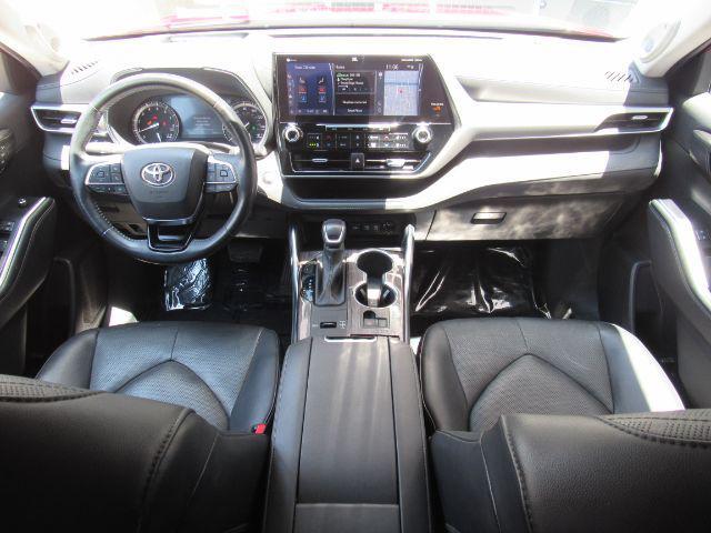 2021 toyota highlander platinum