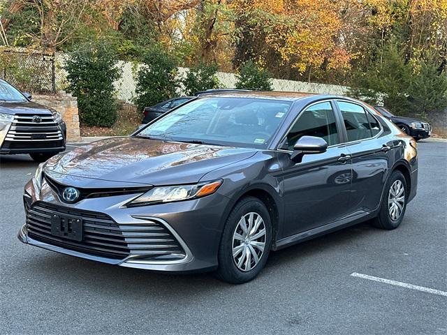 2022 toyota camry le
