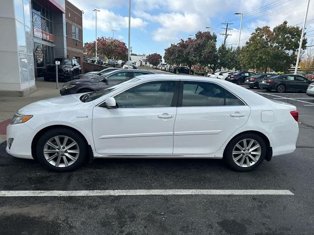 2014 toyota camry hybrid xle