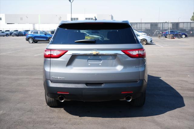 2018 chevrolet traverse ls