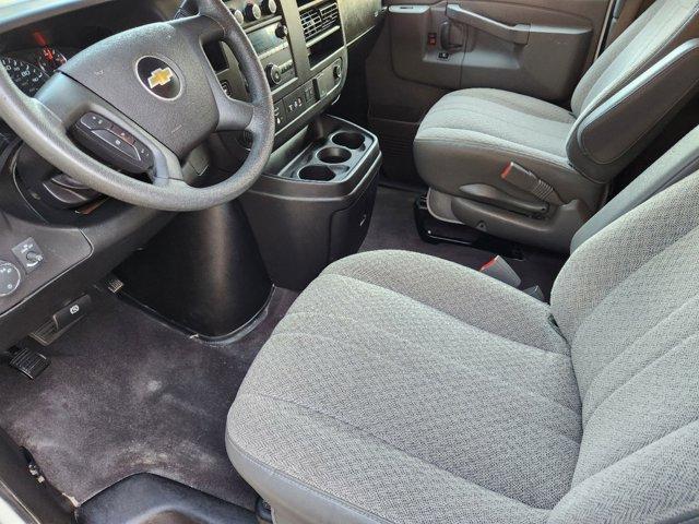 2020 chevrolet express 3500 lt