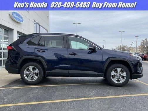 2022 toyota rav4 xle in green bay, wisconsin