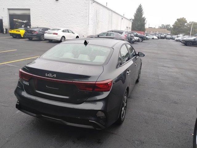 2022 kia forte lxs