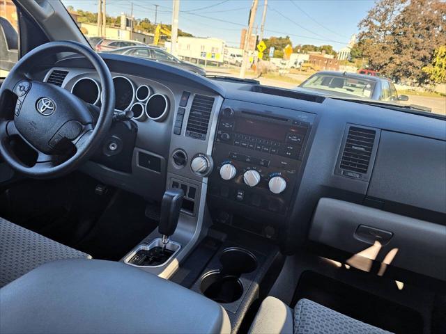 2011 toyota tundra grade