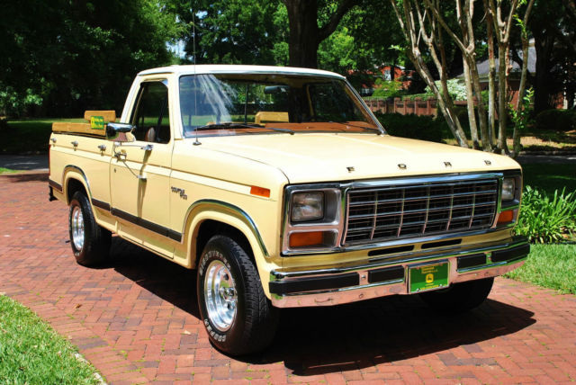 1981 ford f-100 custom beautiful truck low miles drives extremely well short box
