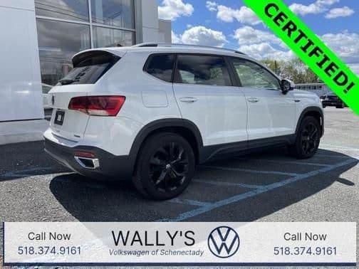 2023 volkswagen taos 1.5t se in schenectady, new york