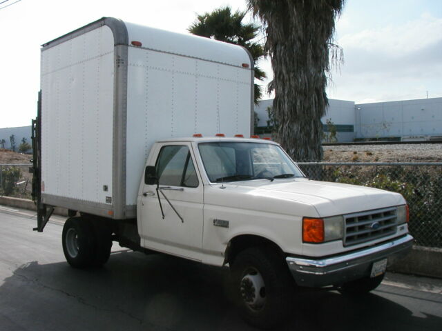 ford super duty air ride suspension 96" rail lift 3500lb 10x8x6 insulated box