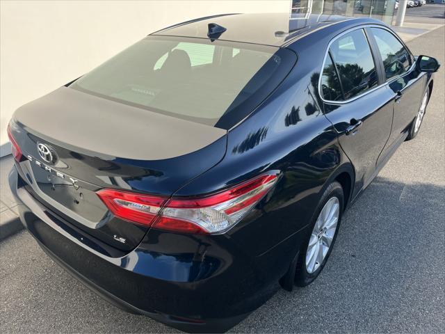2019 toyota camry le