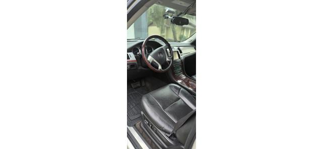2013 cadillac escalade esv luxury