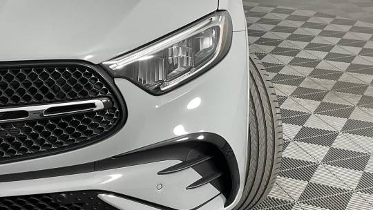 2025 Mercedes-Benz GLC
