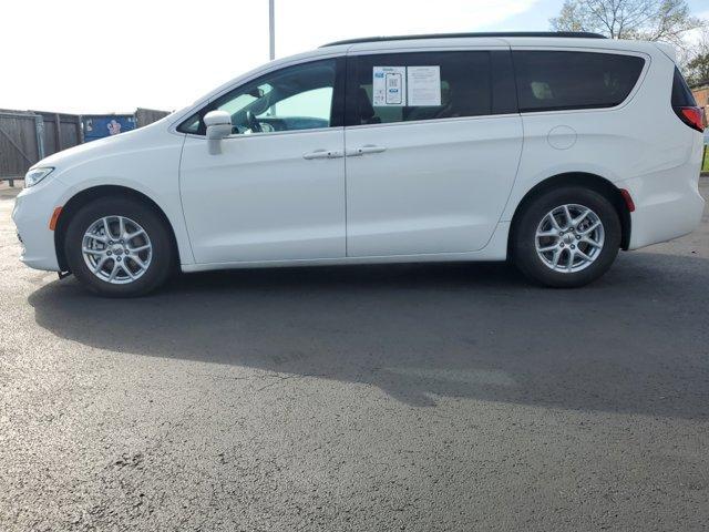 2022 chrysler pacifica touring-l