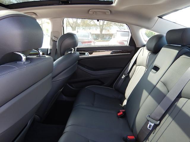 2015 hyundai genesis 3.8l awd 3.8l 4dr sedan for sale in gulfport, mississippi