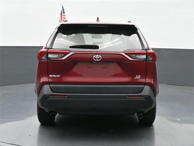 2021 toyota rav4 le