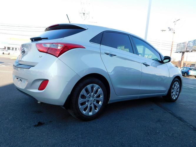 used 2017 hyundai elantra gt hatchback lancaster, pa 17601 for sale in eden, pennsylvania