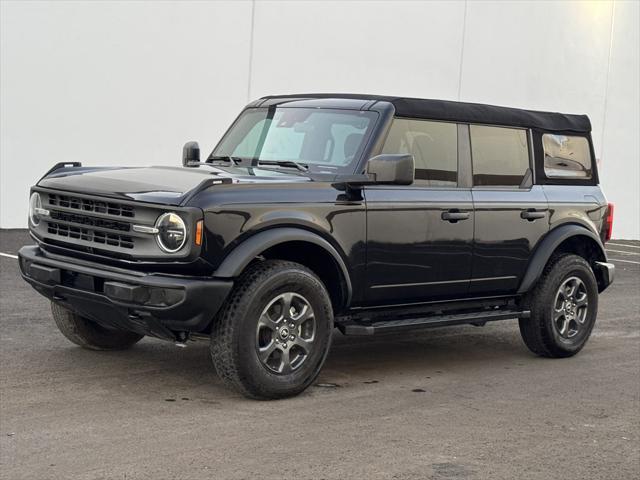 2023 ford bronco base