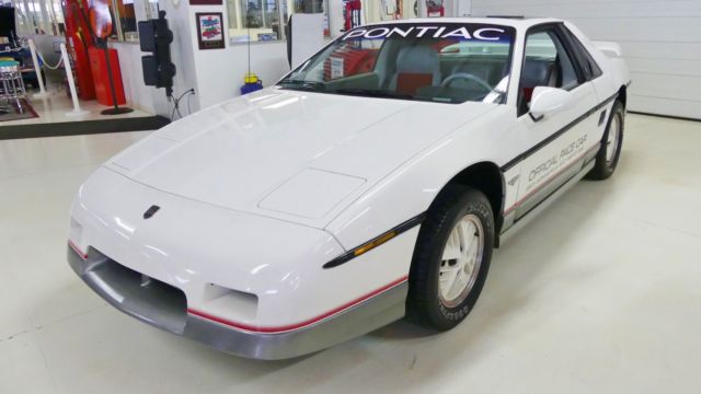 1984 pontiac fiero se 28144 miles white coupe i4 2.5l automatic