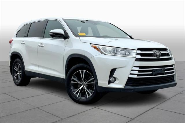 2019 toyota highlander le plus