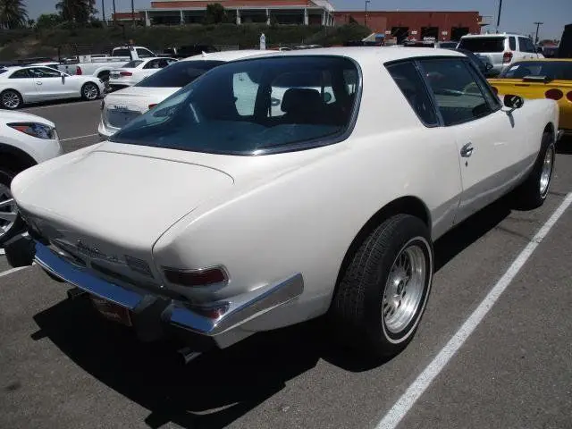 1982 studebaker avanti ii