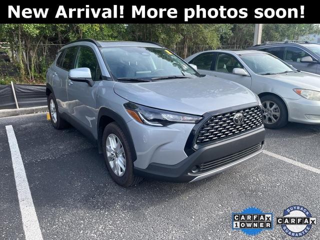 2024 toyota corolla cross le