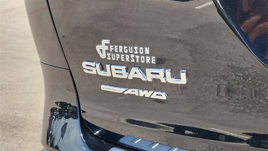 2024 subaru ascent premium 8-passenger
