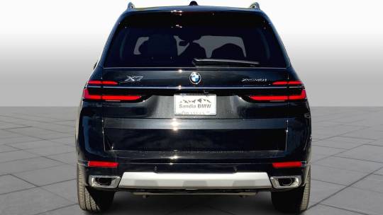 2025 BMW X7