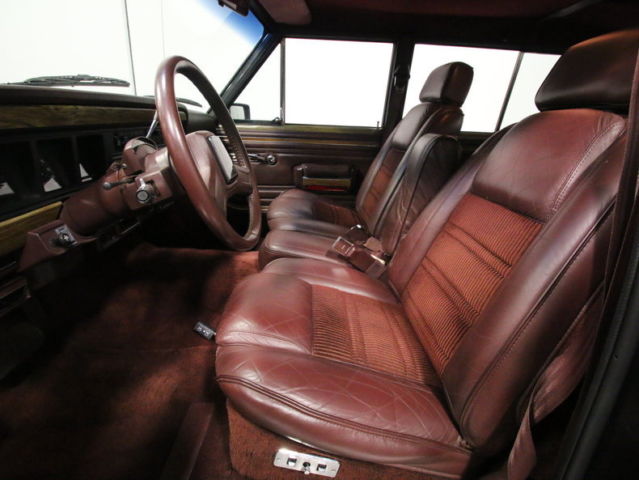 super clean, all-stock grand wagoneer, 36k actual miles, loaded, beautiful 4x4!!