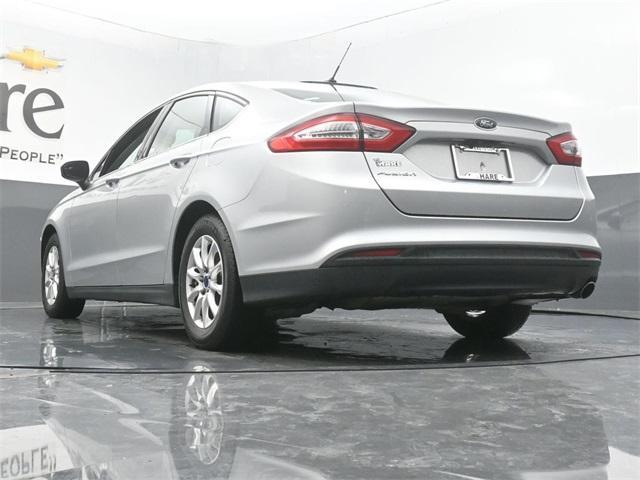 2016 ford fusion s