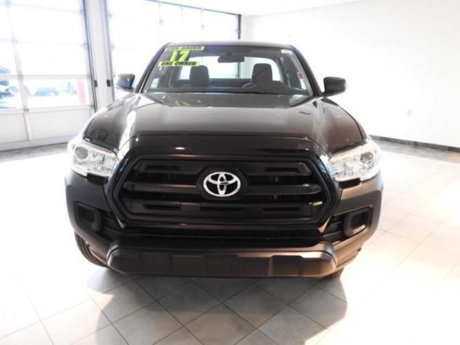 2017 toyota tacoma sr 4x2 sr 4dr access cab 6.1 ft lb for sale in hutchinson, kansas