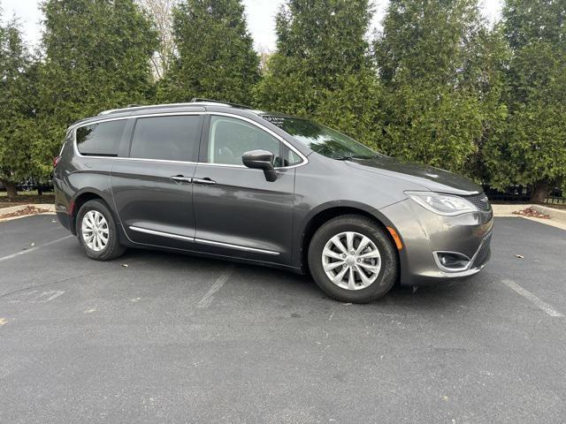 2018 chrysler pacifica touring-l